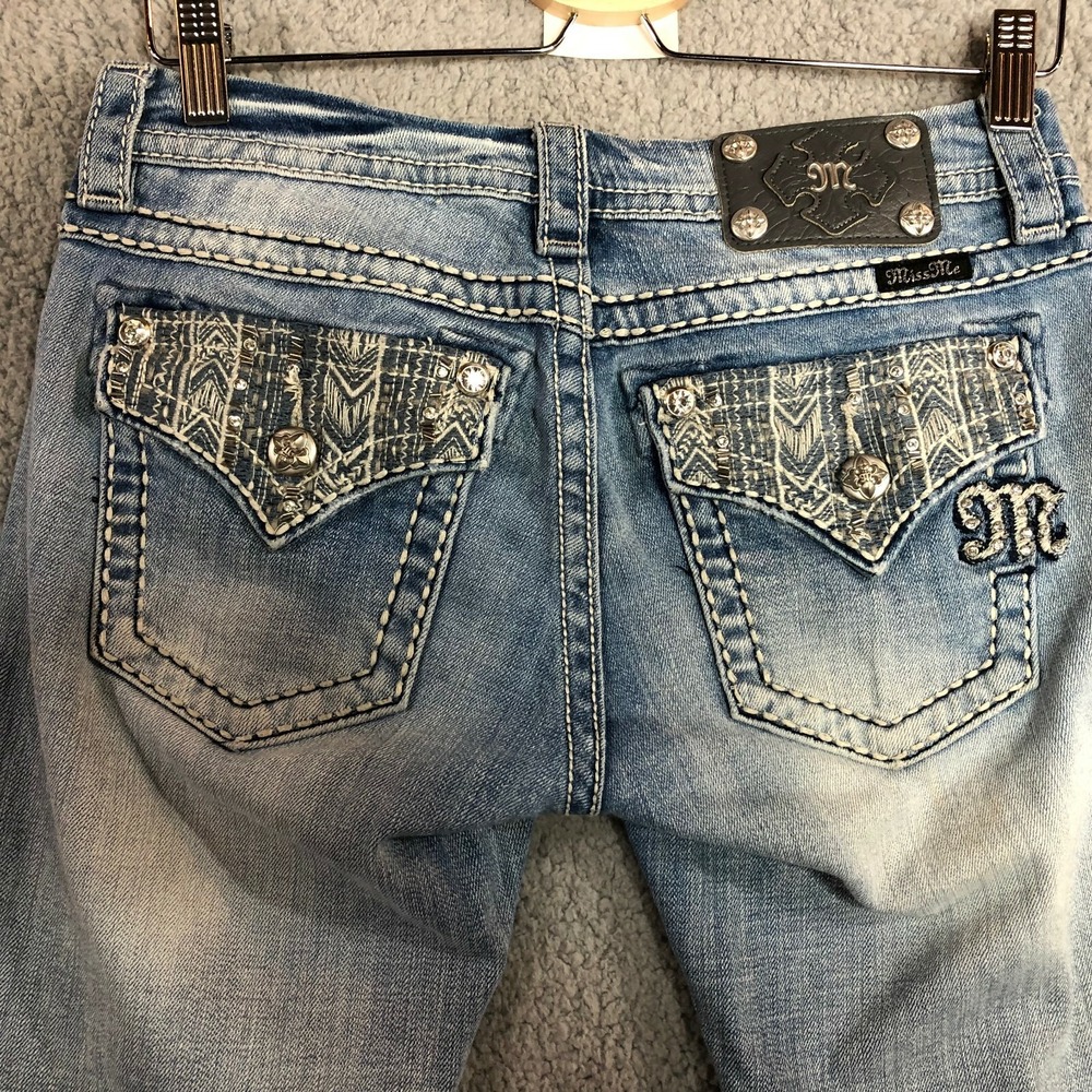 Miss Me Signature Cropped Jeans 27 Distressed Flap Pocket Bling Y2K - Picture 2 of 13